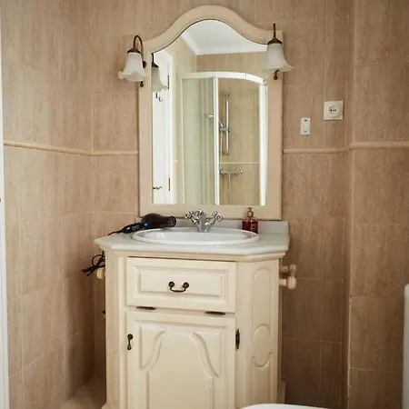 Amplio Y Cómodo En El Centro Apartamento