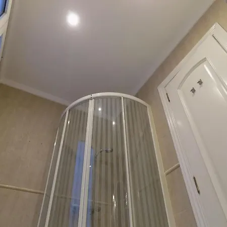 Amplio Y Cómodo En El Centro Apartamento