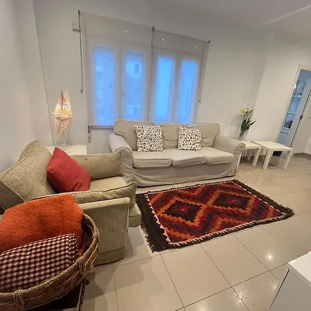Ruzafa, 110m2, Brigth, Conditioned Air Lägenhet